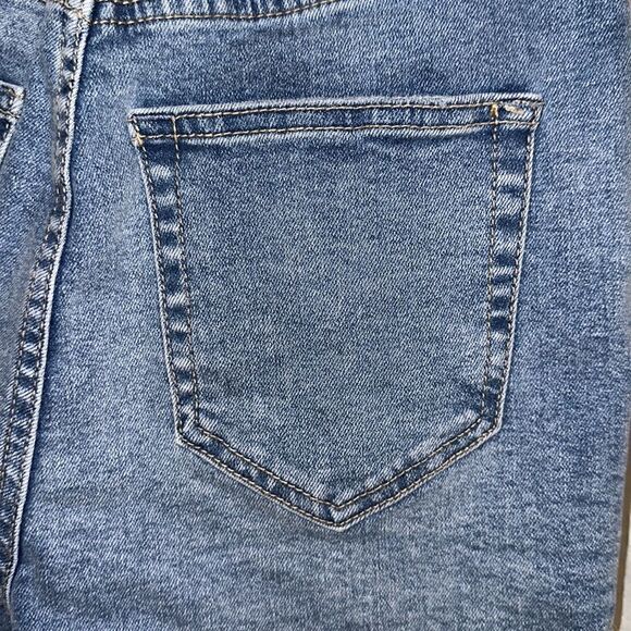 free people 24 crvy High Rise Blue Distressed Raw Fringe Hem Denim Shorts - Picture 10 of 14